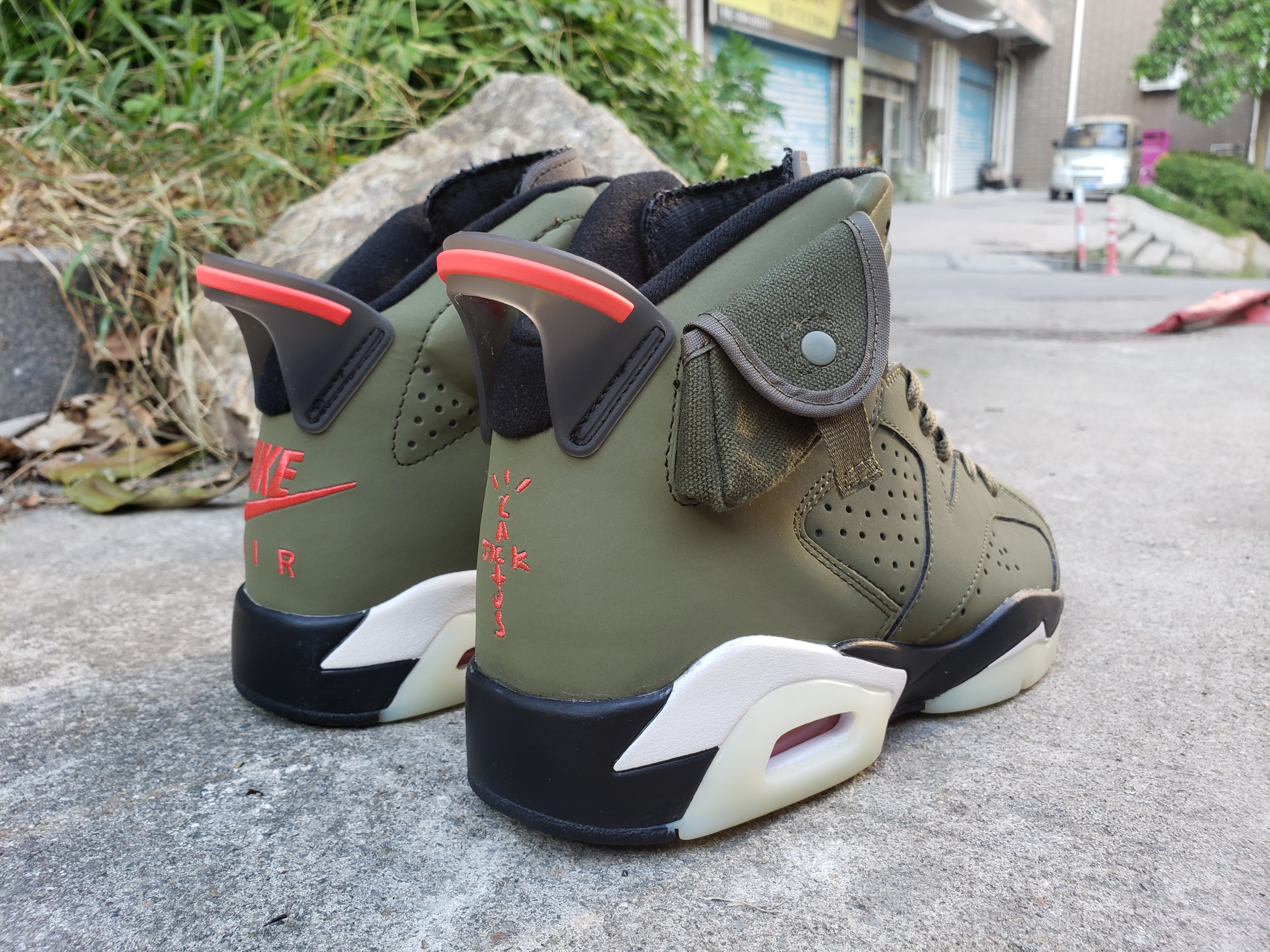 Jordan 6 Retro "Travis Scott - Medium Olive"