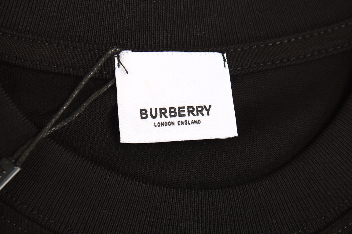 Burberry Logo T-Shirt - Black