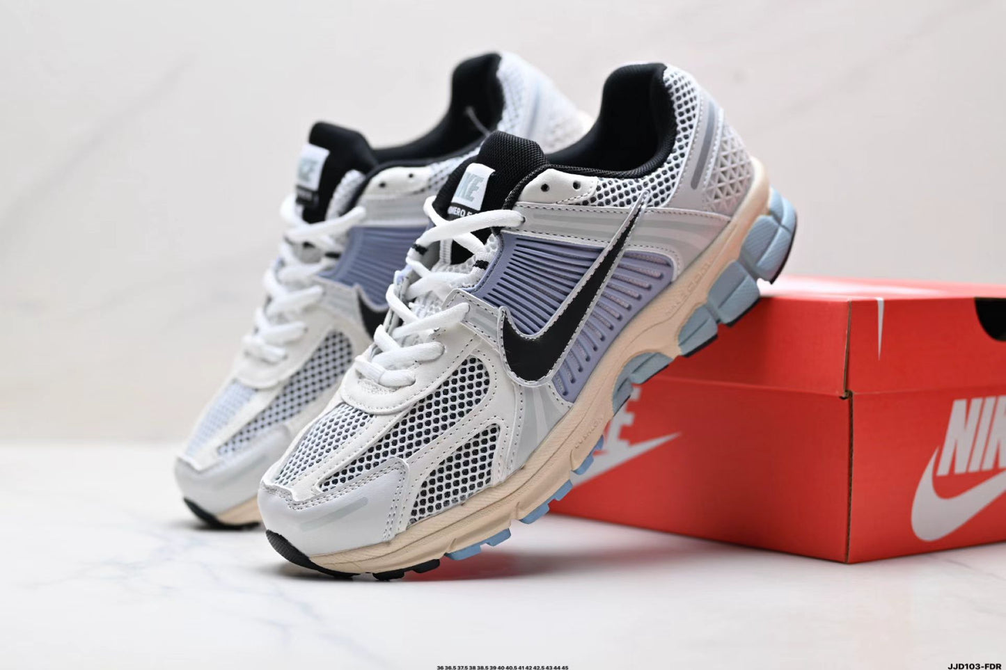 Nike Zoom Vomero 5 “Court Blue” – Retro Runner with a Cool Palette