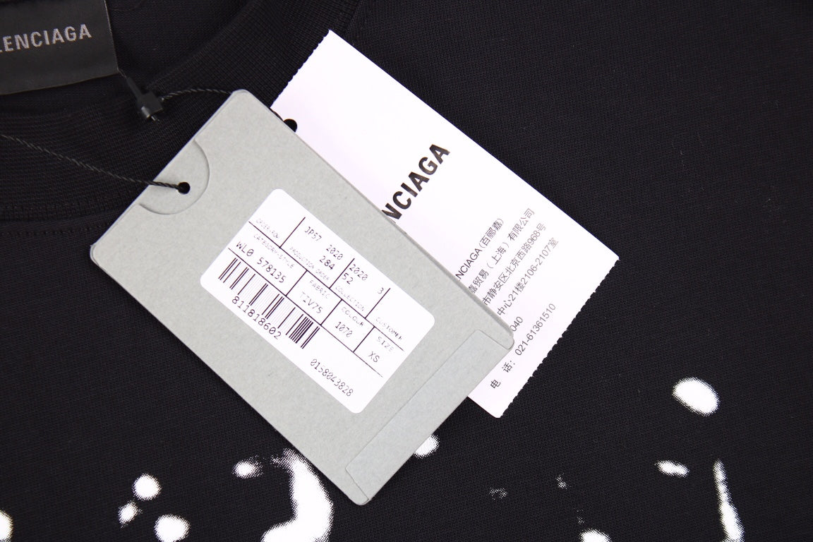 Ba*len*cia*ga t-shirt with distressed logo design