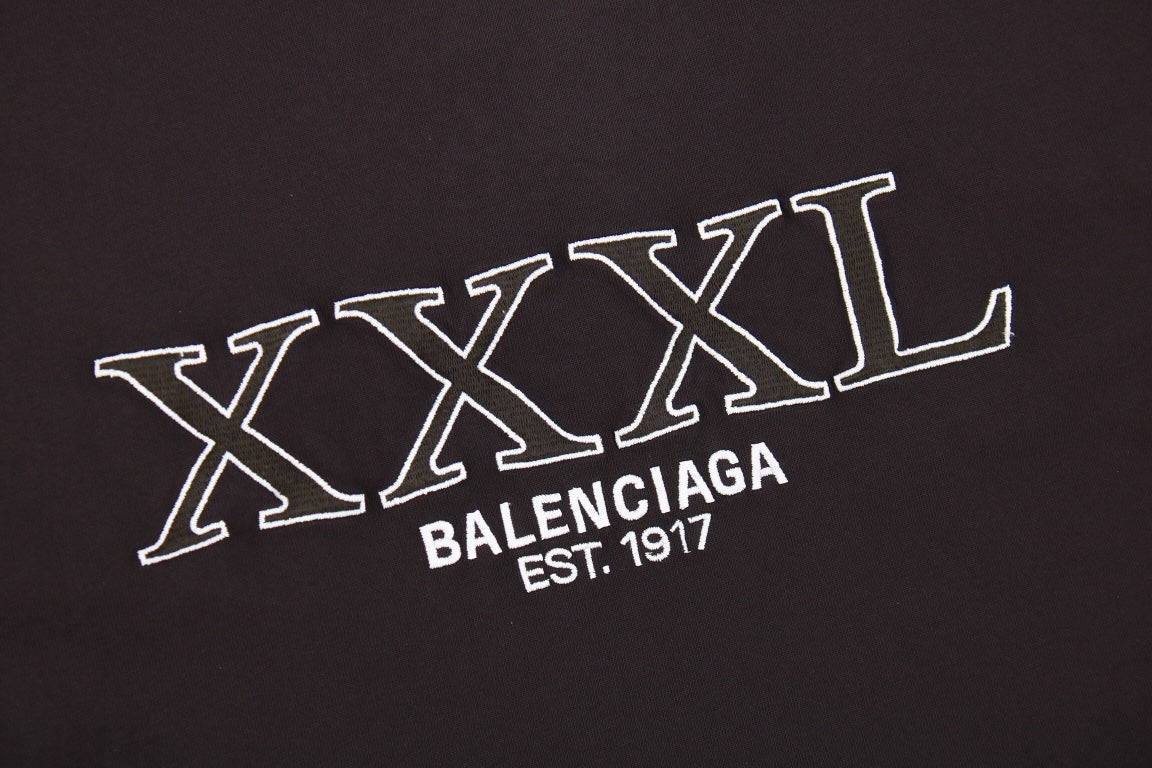 Ba*len*cia*ga t-shirt with xxxl logo