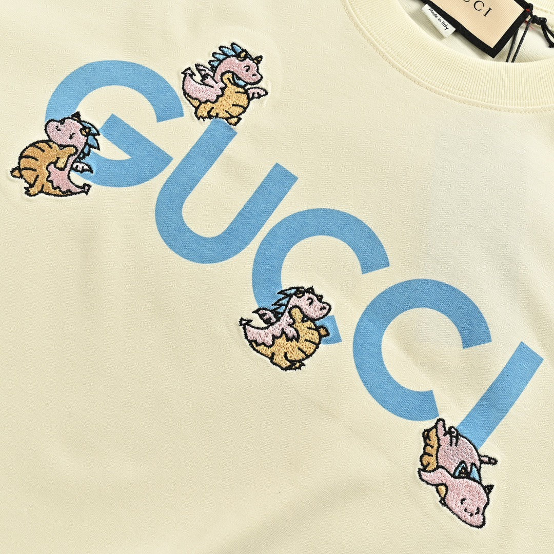 G*u*i cherub graphic t-shirt