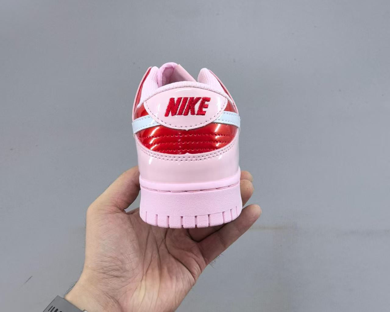 Nike Dunk Low “Pink” – Vibrant Lifestyle Staple