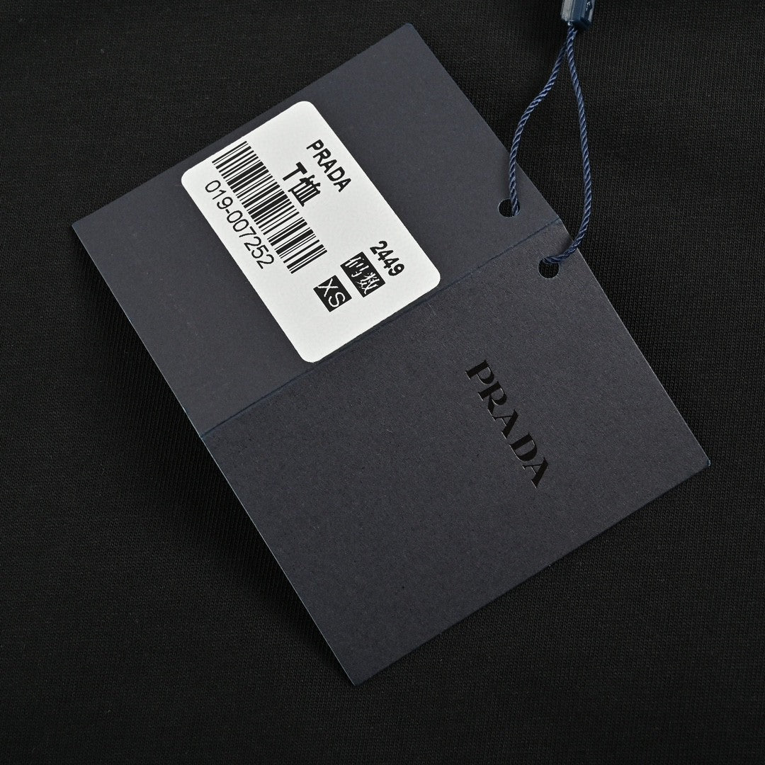 Pra*a pocket t-shirt (black)