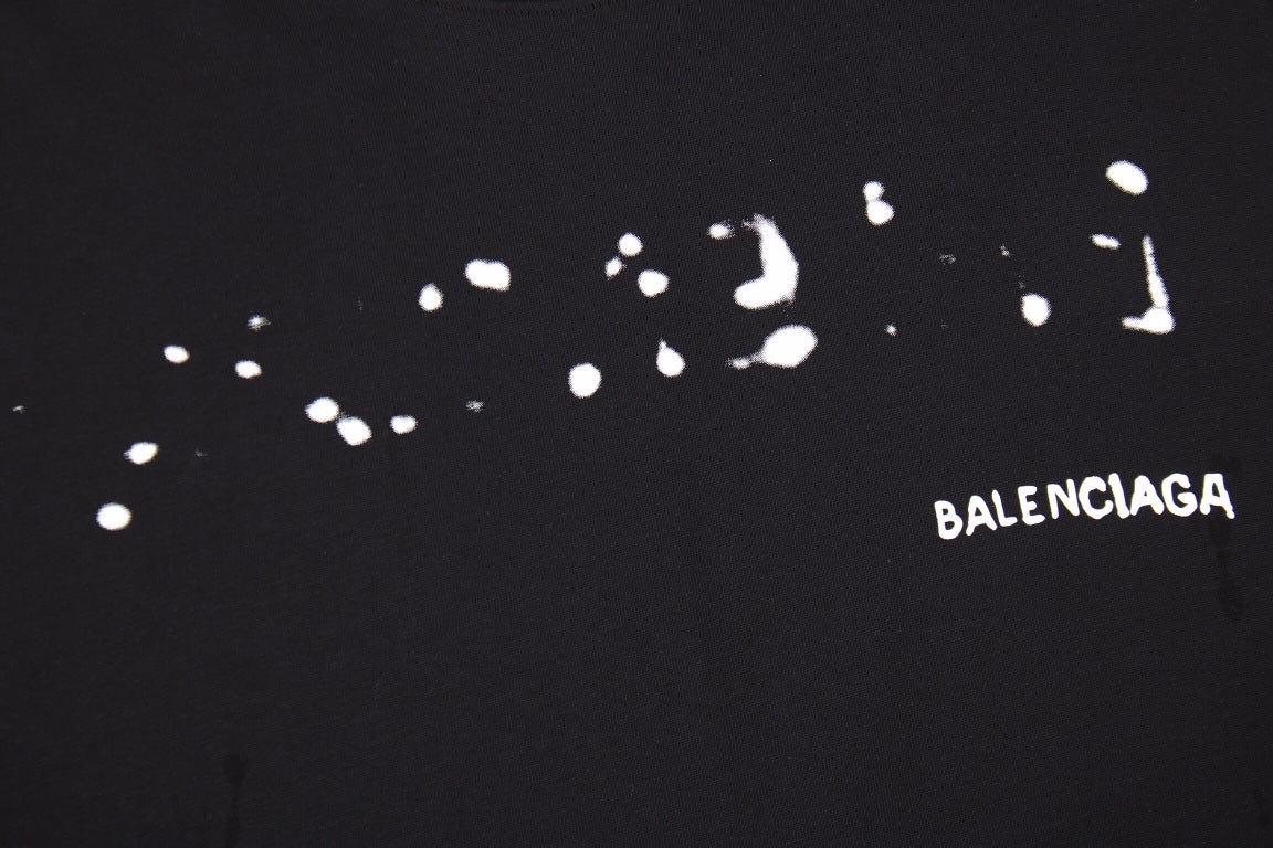 Ba*len*cia*ga t-shirt with distressed logo design