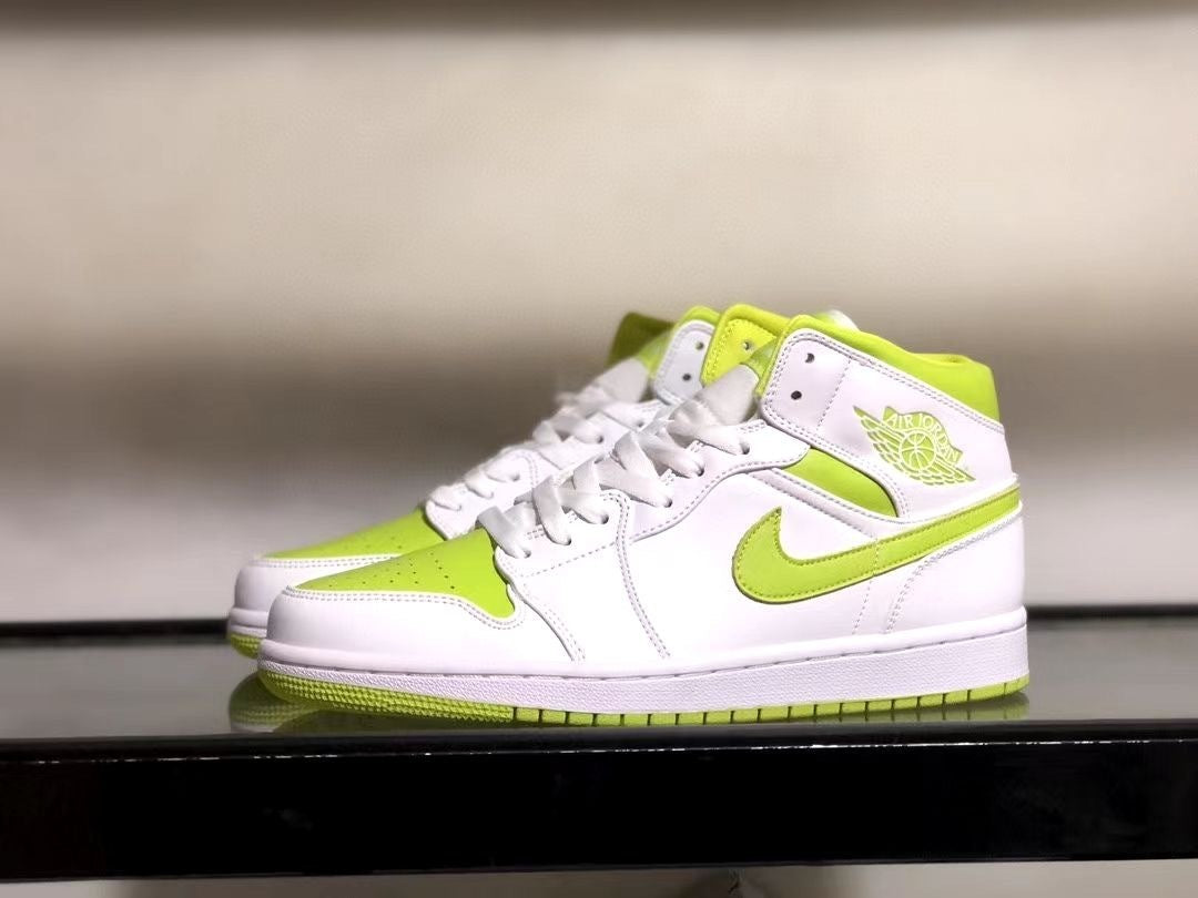 Air Jordan 1 Mid "White Green"
