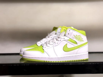 Air Jordan 1 Mid "White Green"