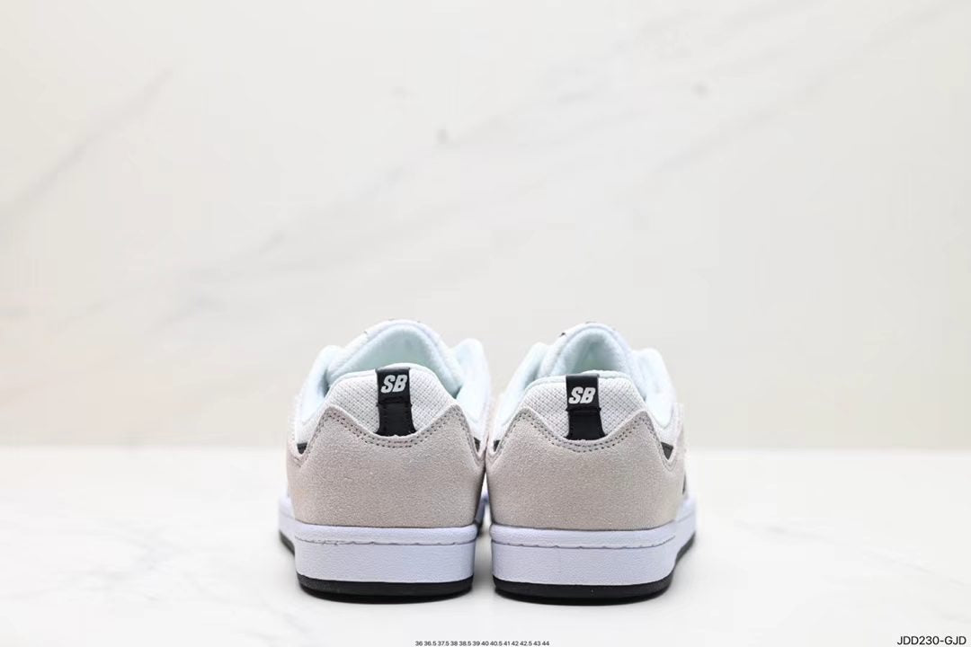 Alleyoop in Oatmeal/Black: Urban Dusk