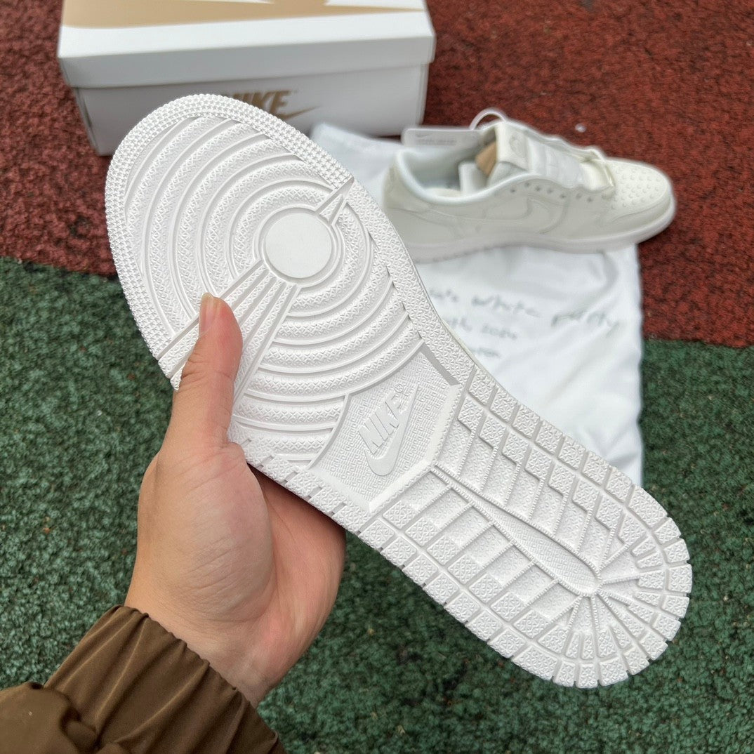 Nike Air Jordan 1 Low – Triple White