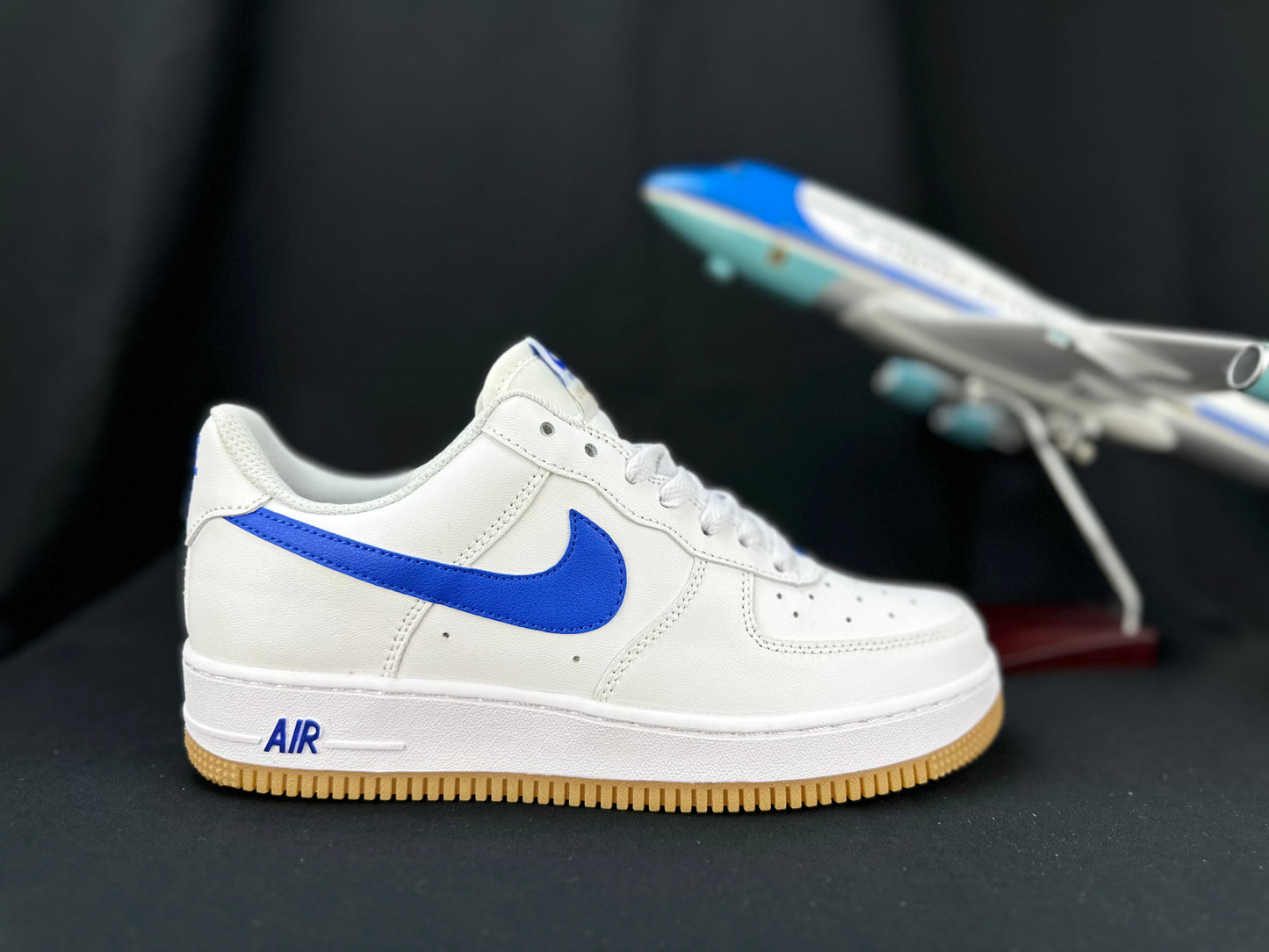 NIKE AIR FORCE 1 "Gum Sole White/Blue"