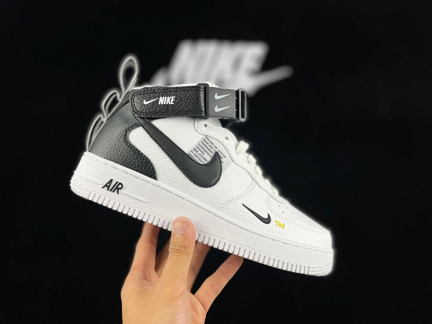 NIKE AIR FORCE 1 High "White/Black"