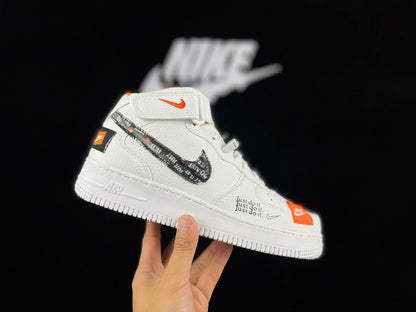 NIKE AIR FORCE 1 "Just Do It"