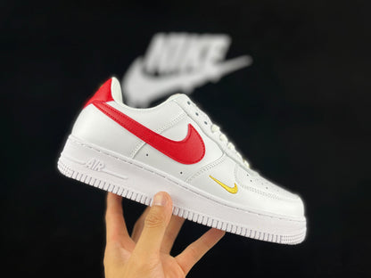 NIKE AIR FORCE 1 "Mini Swoosh White/Red"