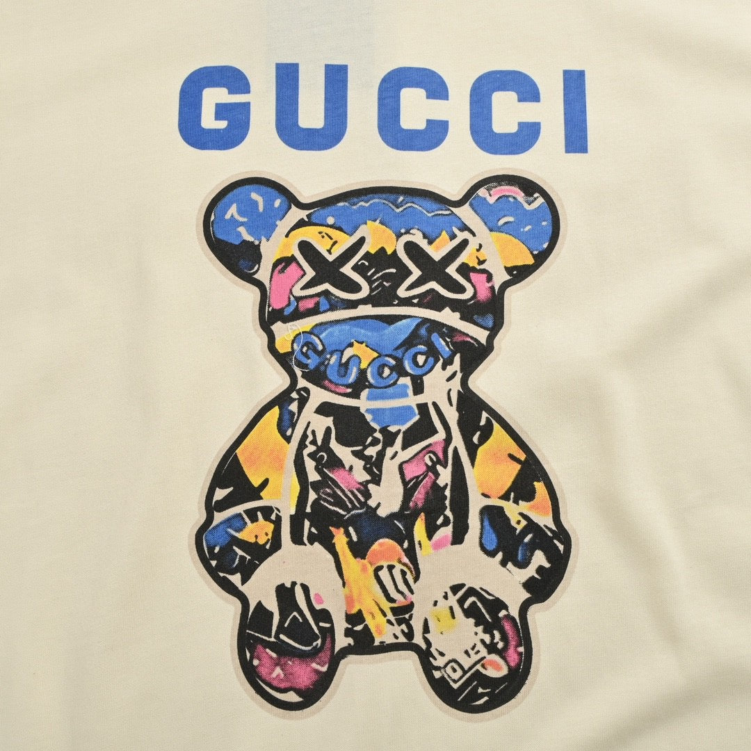 G*u*i cream t-shirt with bear graphic