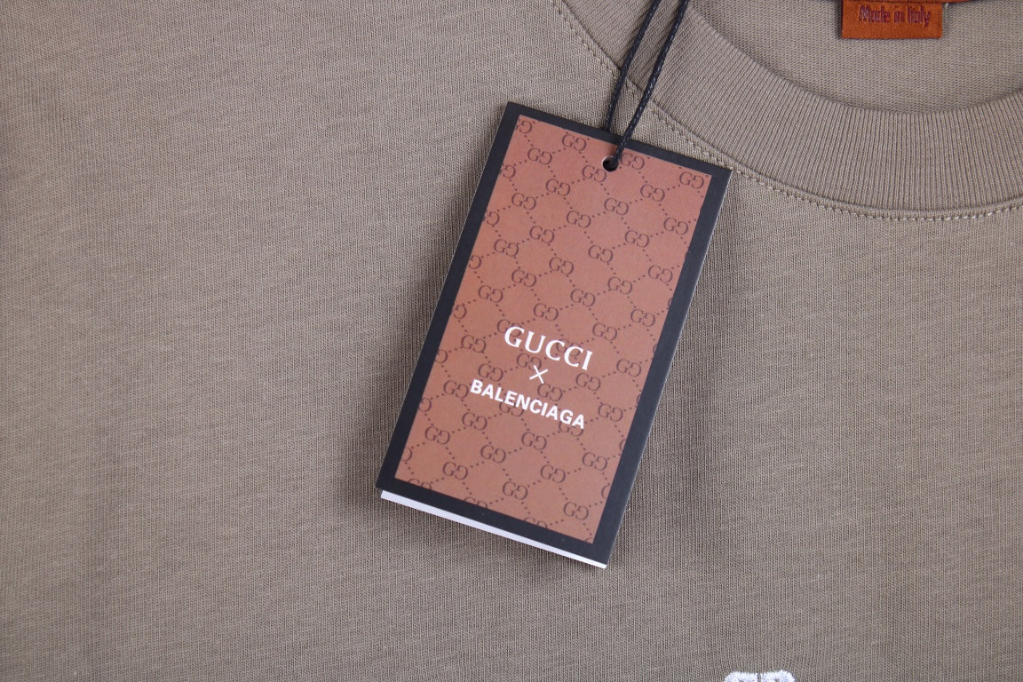 Gucci Flower Logo T-Shirt (Khaki)