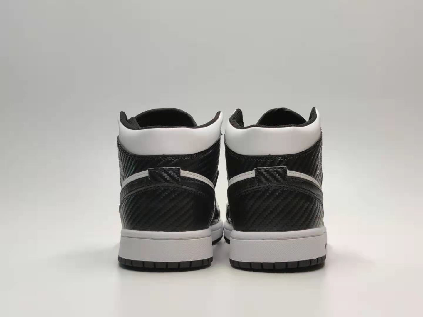 Air Jordan 1 Retro High OG 'Patent Bred'