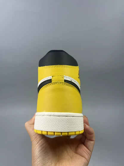 Air Jordan 1 Retro High OG "Black Toe / Yellow"