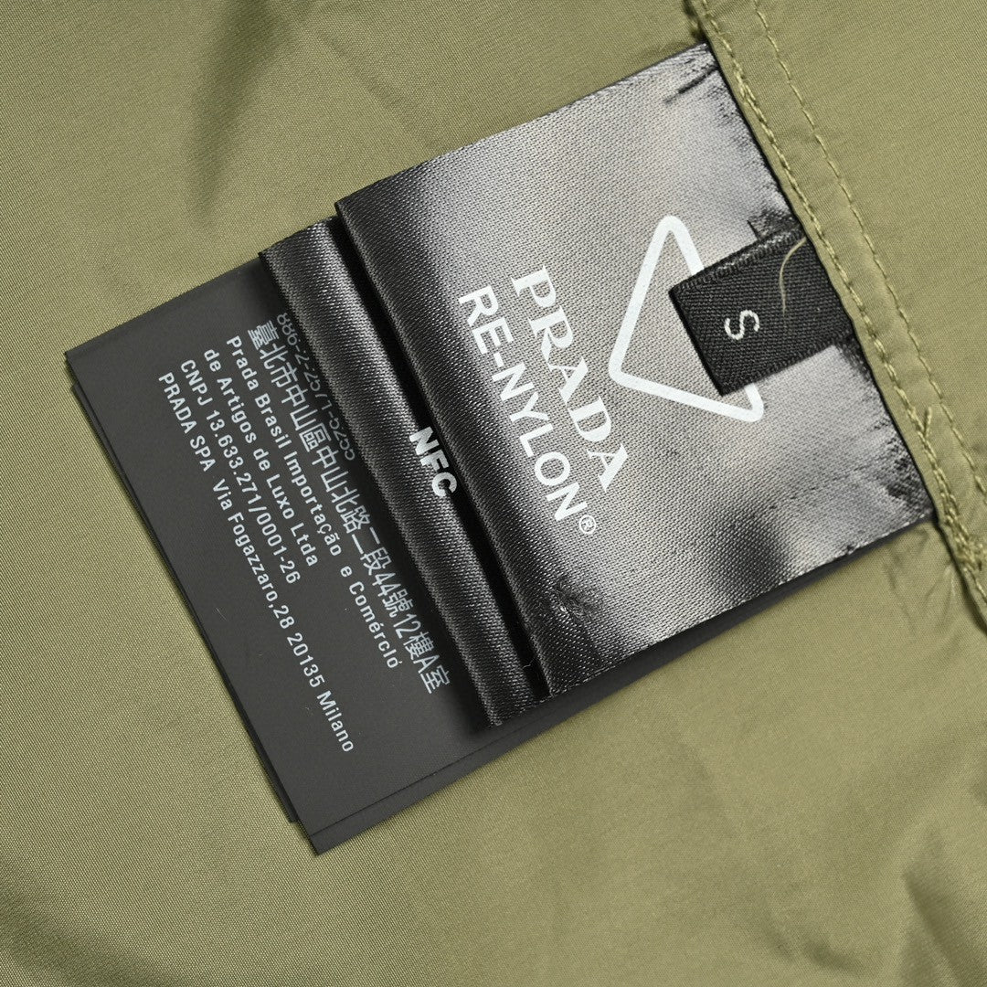 Pra*a olive green short-sleeve jacket