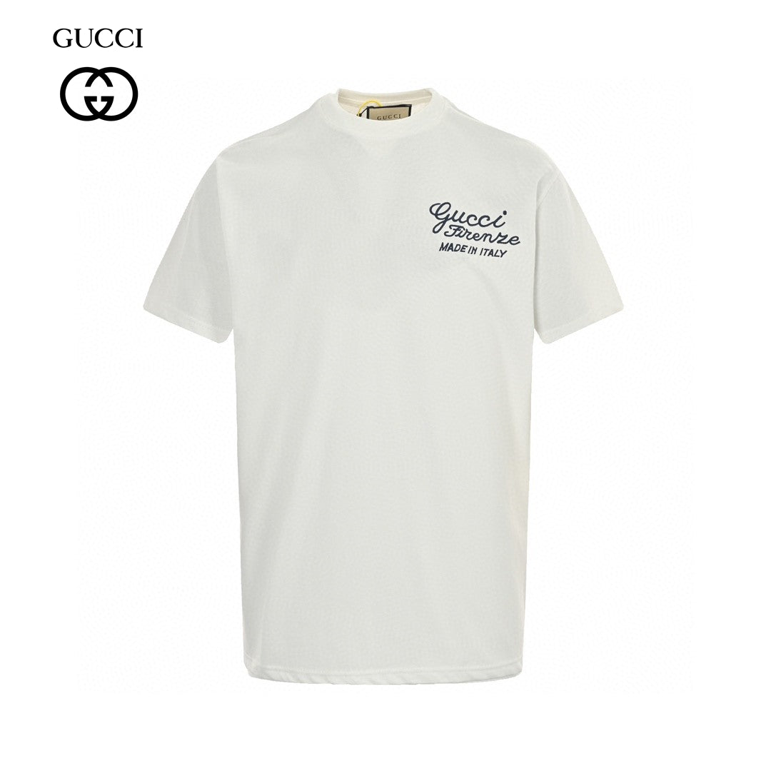 G*u*i white t-shirt with script logo