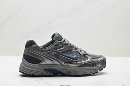 Nike Zoom Vomero 20 in Silver/Blue: Aerodynamic Current