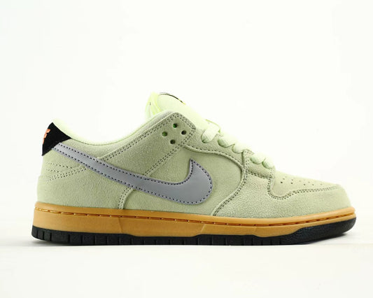 Nike Dunk Low "Grey Green" – Earthy &amp; Versatile Style