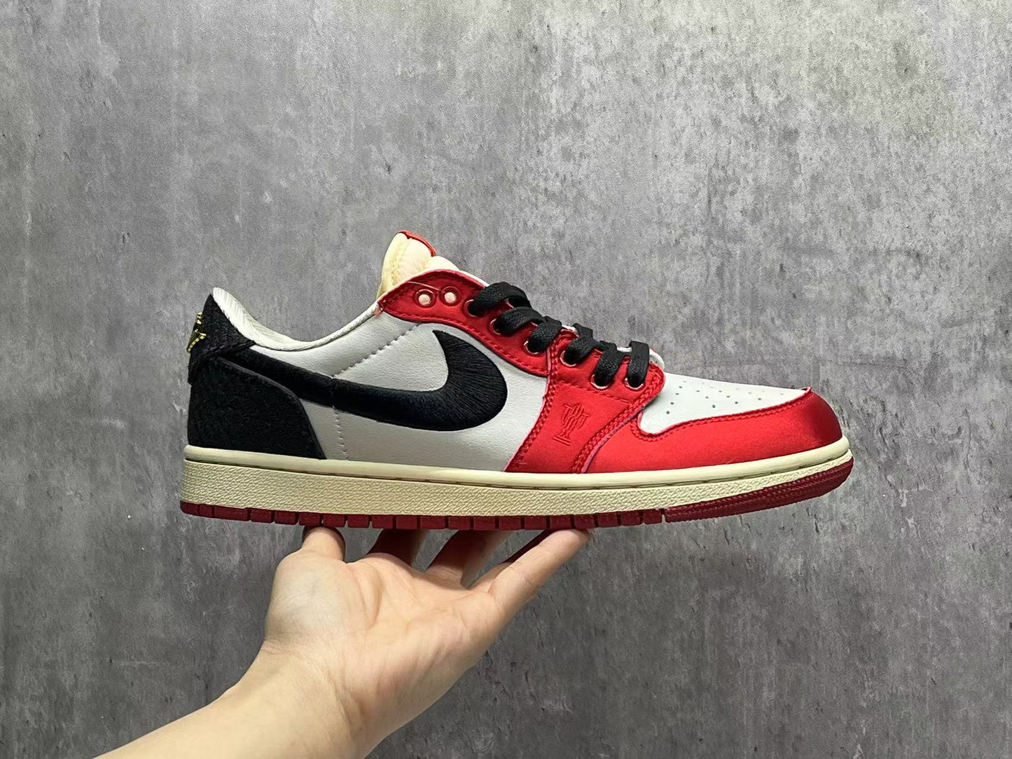 Air Jordan 1 Low "Black/Red"