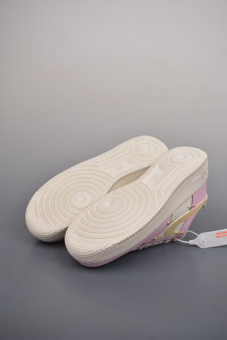 Nike Air Force 1 Low "Pink/White" – Sweet Contrast, Timeless Style