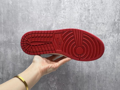 Air Jordan 1 High OG "Vermilion"