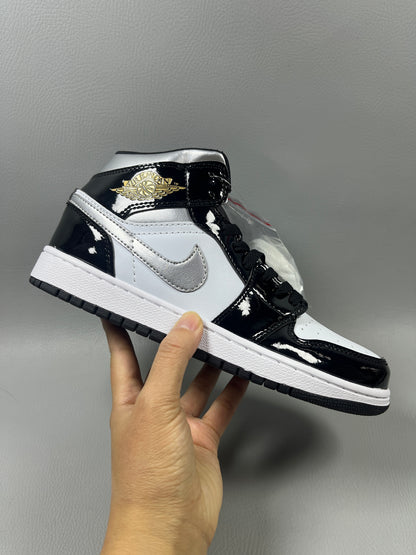 Air Jordan 1 Retro High OG 'Metallic Silver'