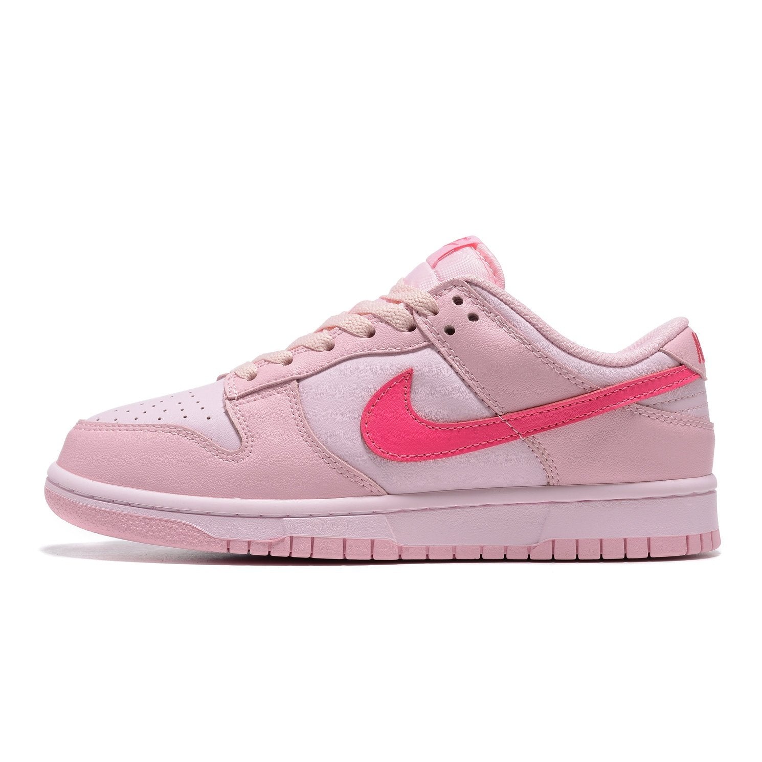 NIKE DUNK LOW x TRIPLE PINK