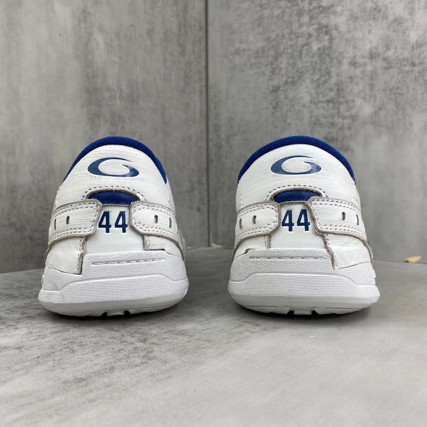 Balenciaga Hamp tons Sneaker in White/Blue: Avant-Garde Clarity