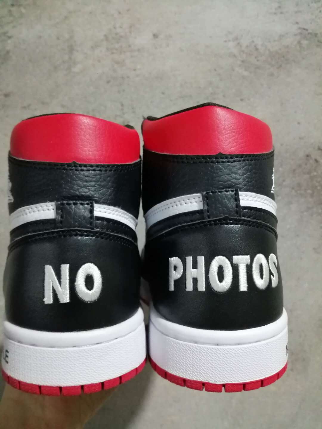 Air Jordan 1 Retro High OG 'Banned'