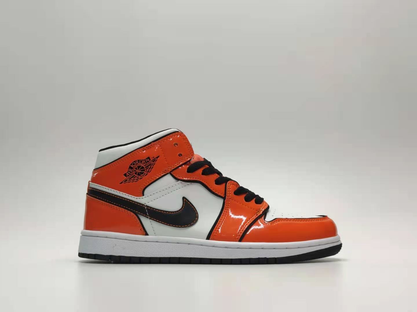 Air Jordan 1 Retro High OG 'Cyber Manga'