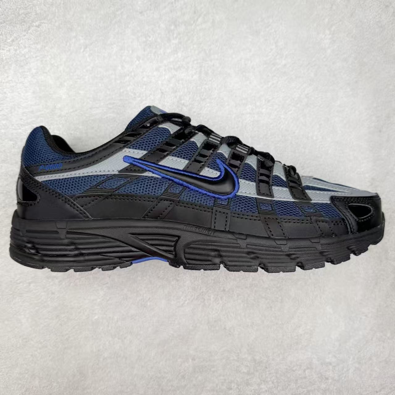 Nike in Black/Blue: Nautical Nocturne