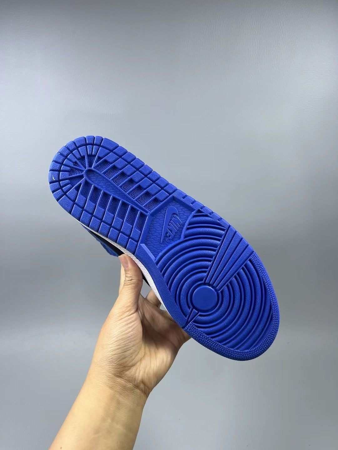 Air Jordan 1 High "French Blue"