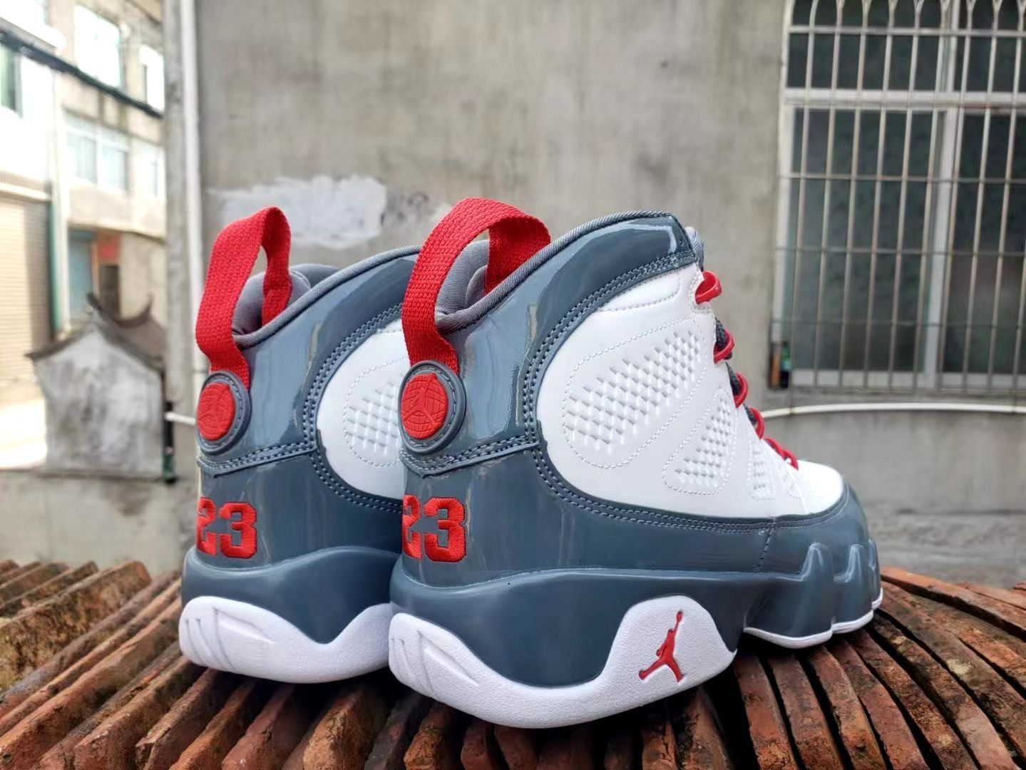 Air Jordan IX Retro "Light Grey / White"