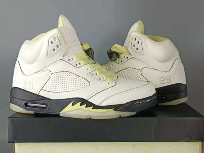 Air Jordan 5 Retro "Luminous Green"