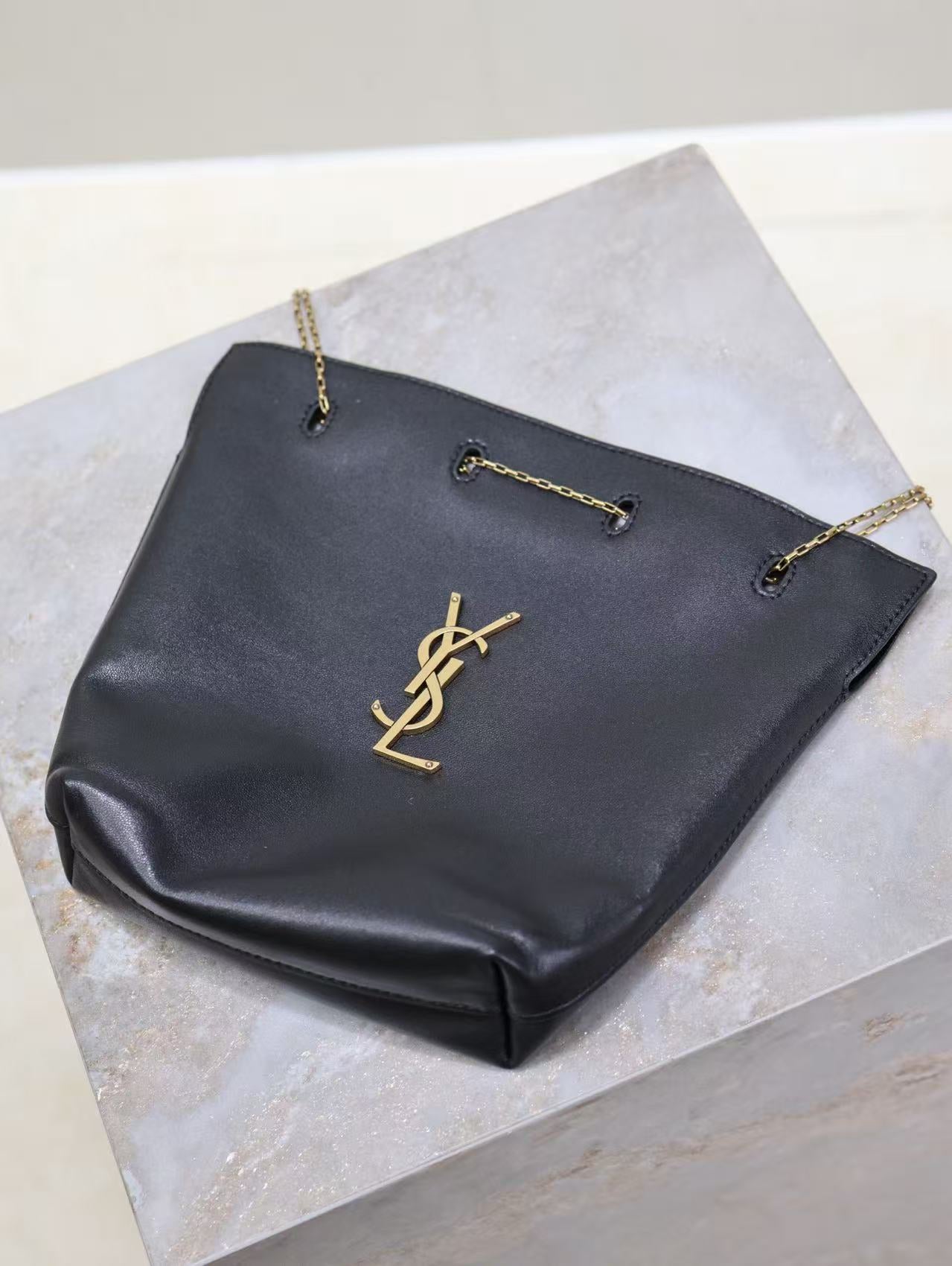 Saint Laurent Pochon Bucket Bag – Black