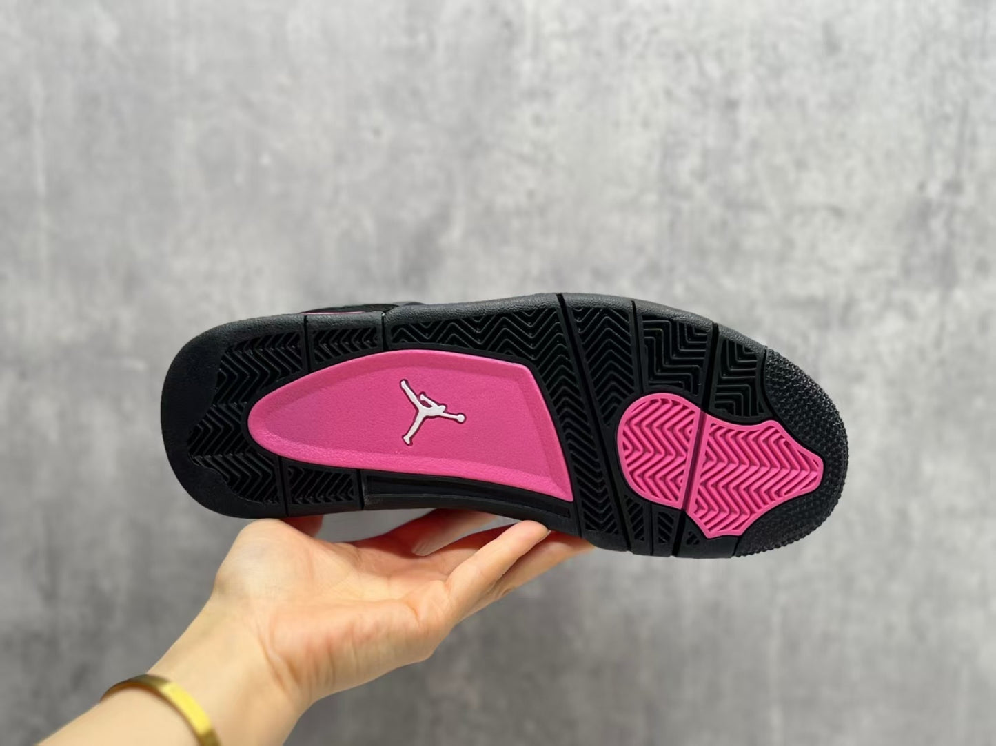Air Jordan 4 "Barbie Pink"