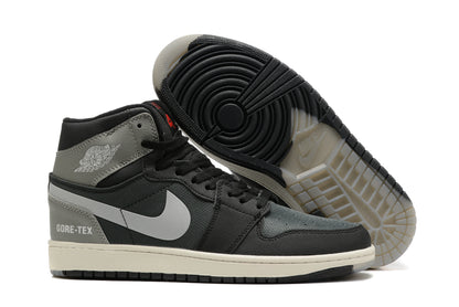 Air Jordan 1 Retro High OG 'Black / Industrial Blue'