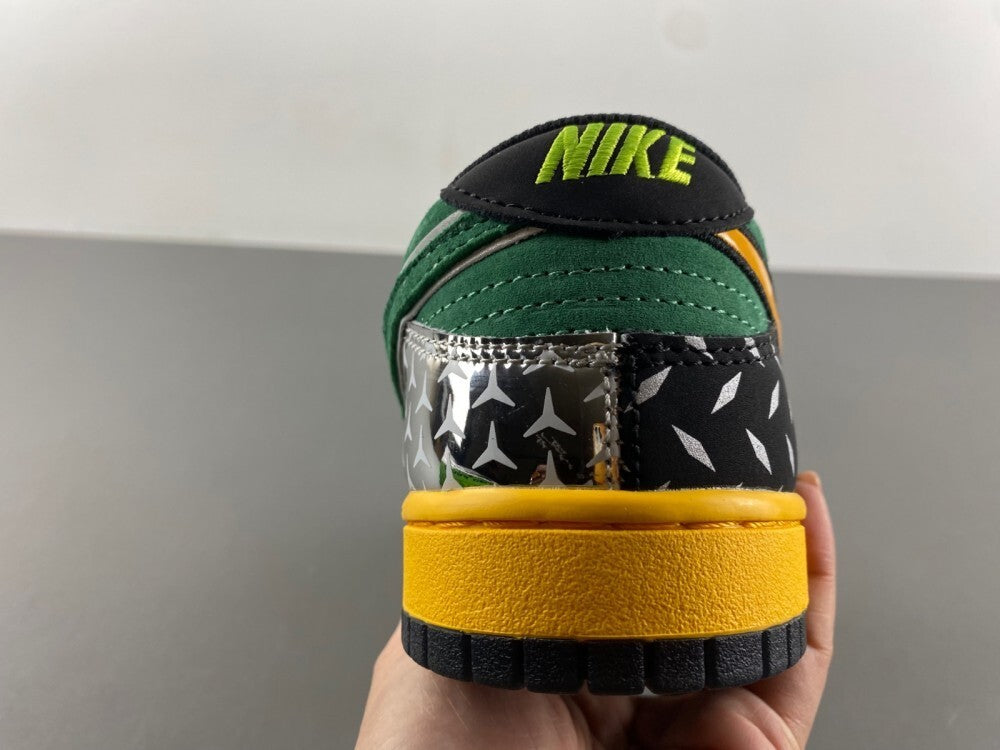 Nike SB Dunk Low "What The Black / Pink / Green" (Mismatched)
