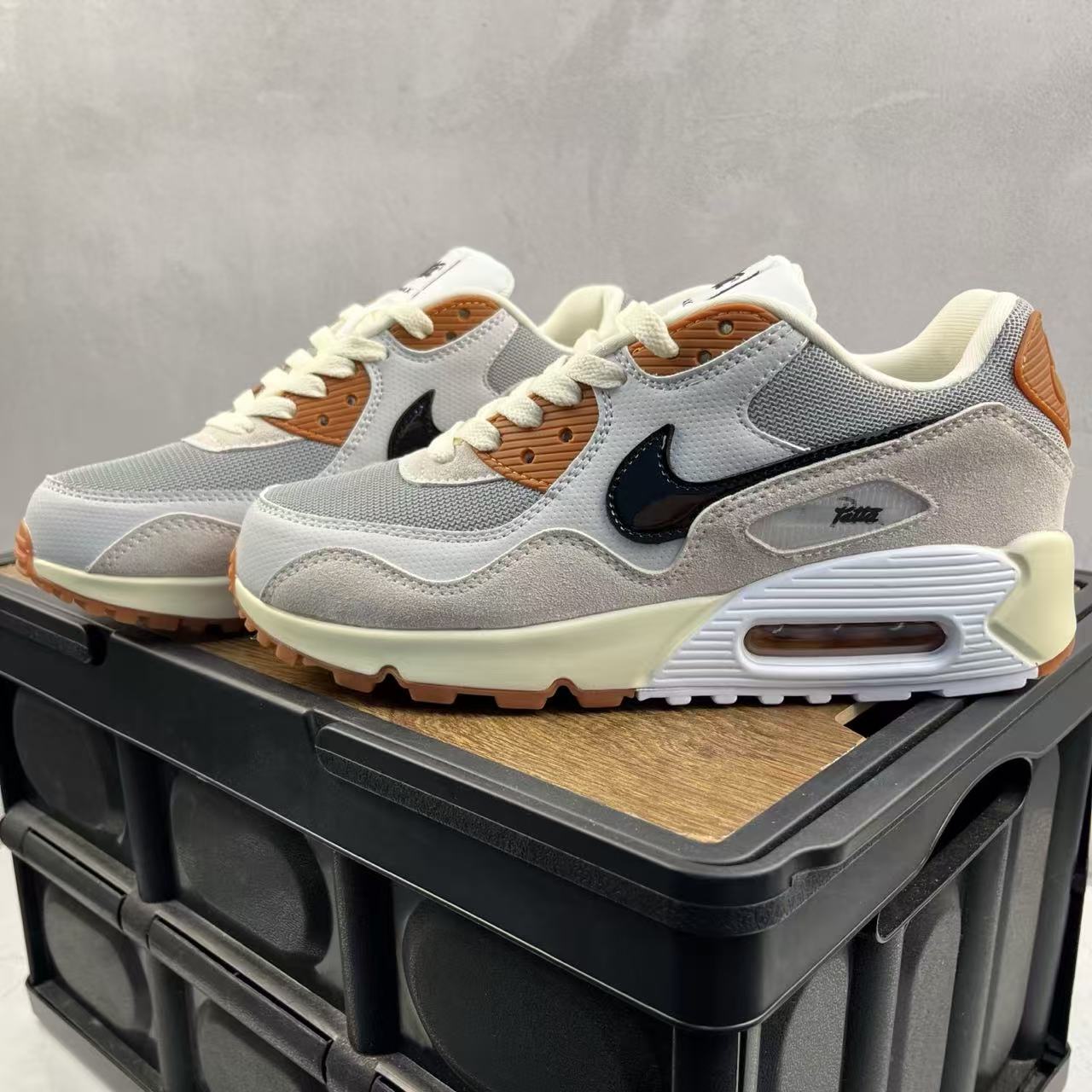 Nike Air Max 90 “Grey/White” – Timeless Heritage