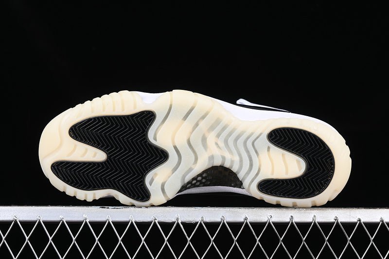 AIR JORDAN 11 DMP WHITE/BLACK/GOLD - Prime Reps