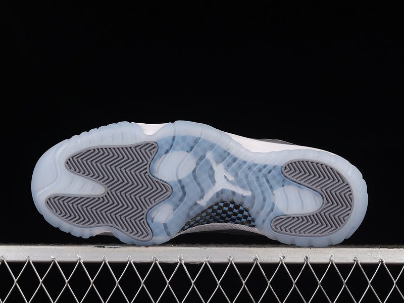 AIR JORDAN 11 RETRO LOW WHITE/UNIVERSITY BLUE - Prime Reps