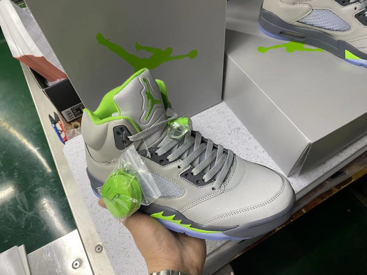 Air Jordan 5 "Green Bean" - Prime Reps