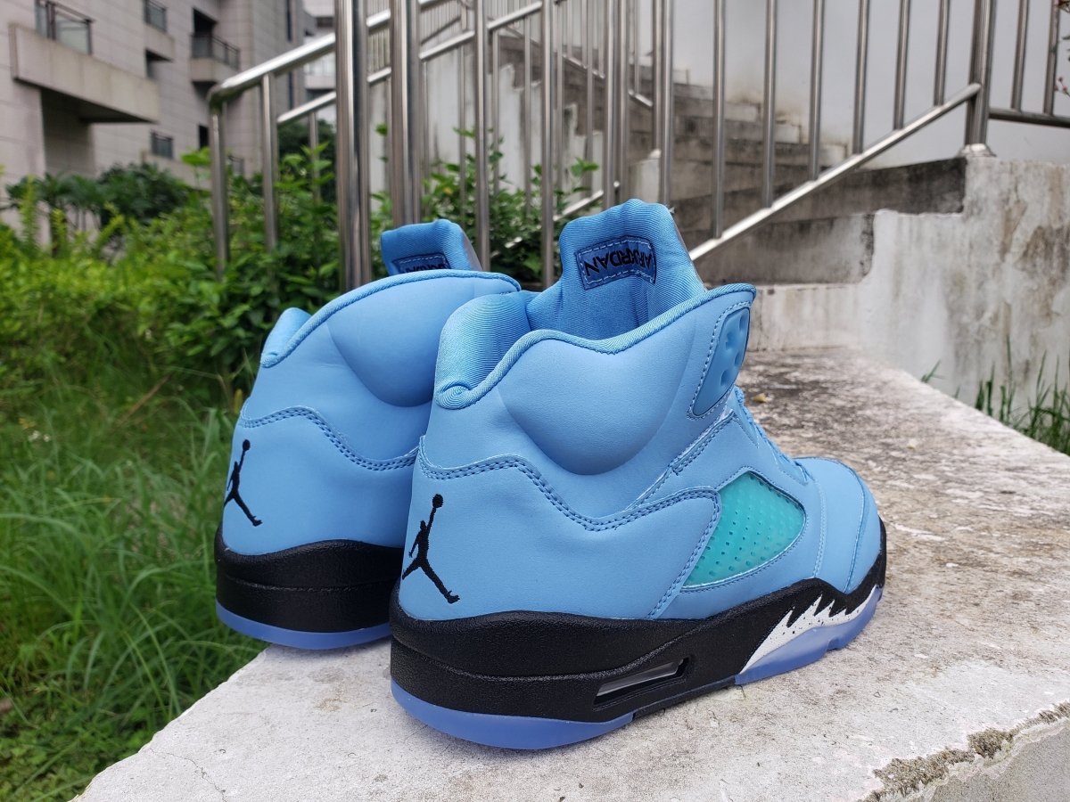 Air Jordan 5 "University Blue" - Prime Reps