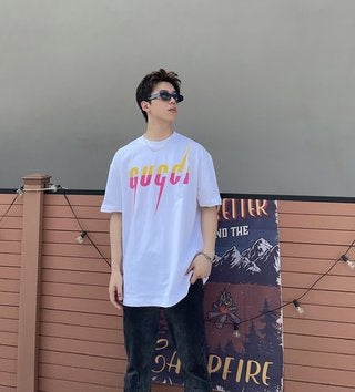 G*u*i t-shirt with retro logo