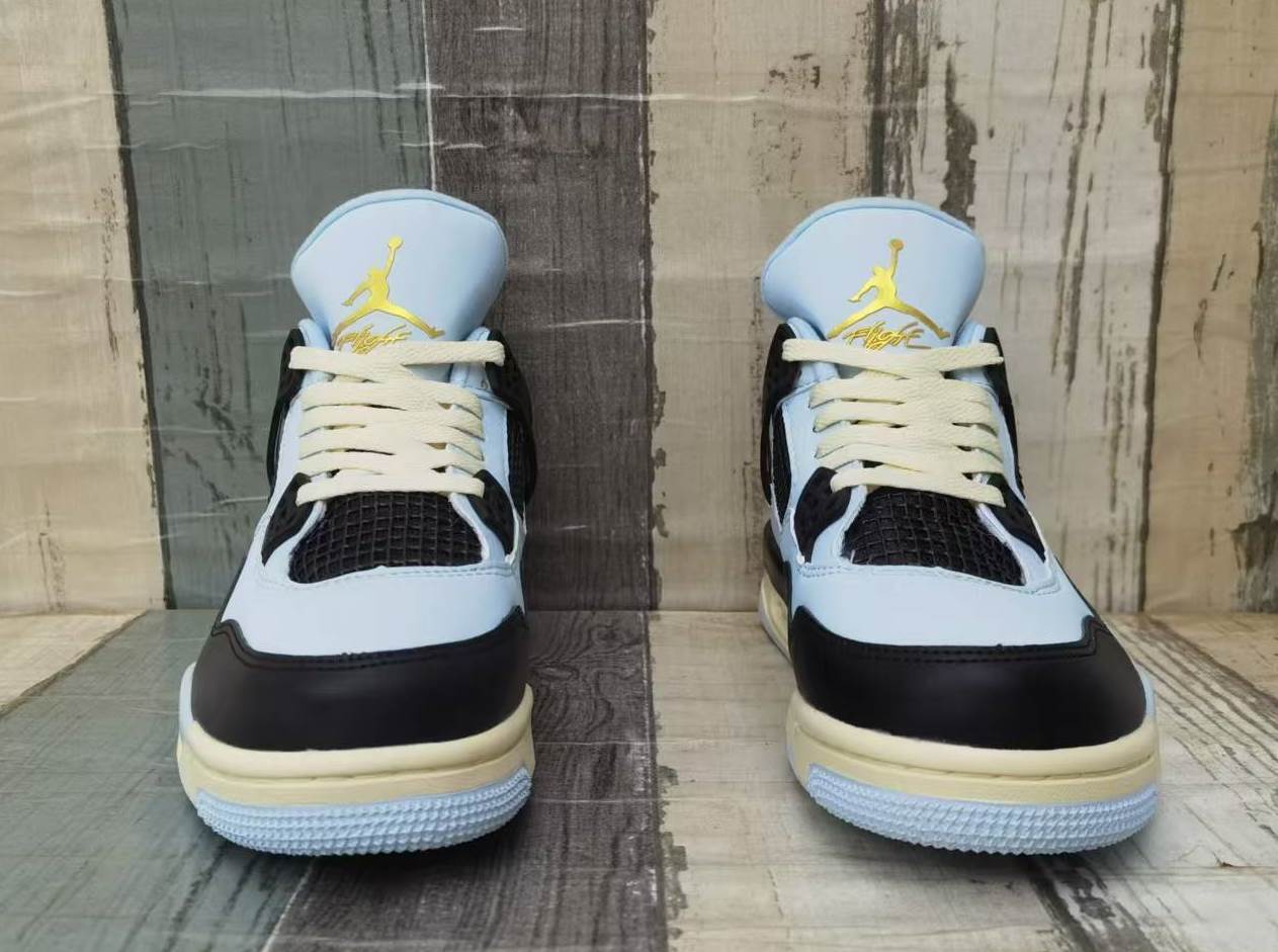 Air Jordan 4 Retro "Light Steel Grey"