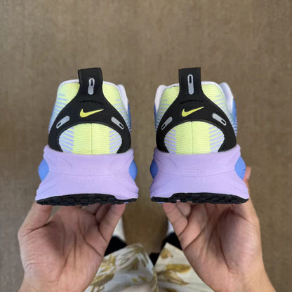 Nike Zoom Vomero in Blue/Purple: Twilight Gradient