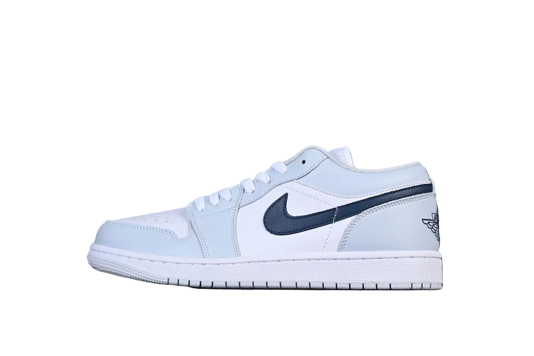 AIR JORDAN 1 LOW RETRO "WHITE / UNIVERSITY BLUE"